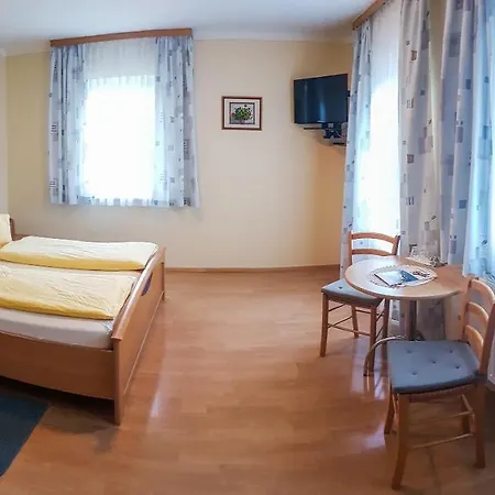 Otel Thermenpension Gigler Bad Waltersdorf